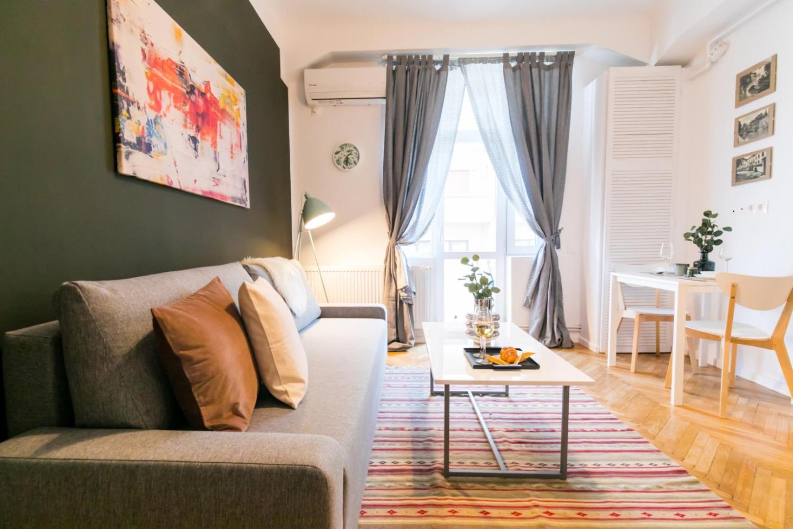 בוקרשט Heart Of The City - Cozy Apartments In Prime Location מראה חיצוני תמונה