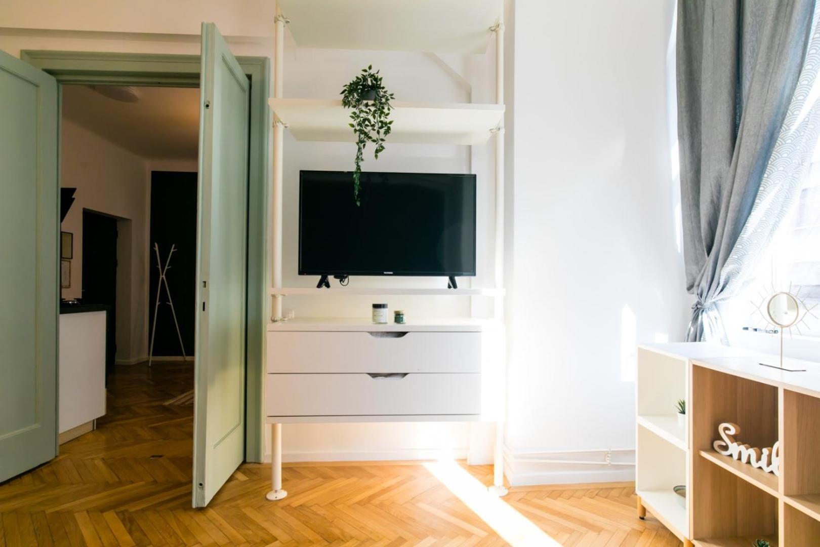 בוקרשט Heart Of The City - Cozy Apartments In Prime Location חדר תמונה